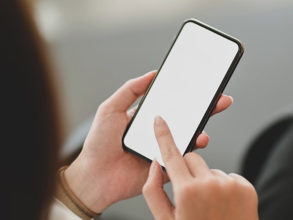 予約フォームや公式LINE、InstagramのDMからお気軽にご連絡ください。